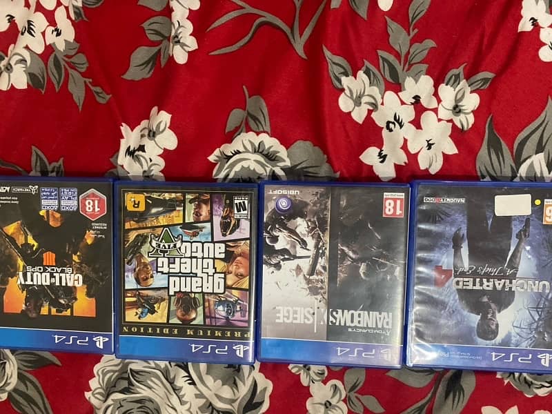 ps4 with 4 games and 2 games are 2