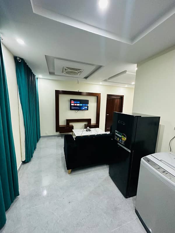 One bedroom apartment for rent on daily basis in bahria town lahore 5