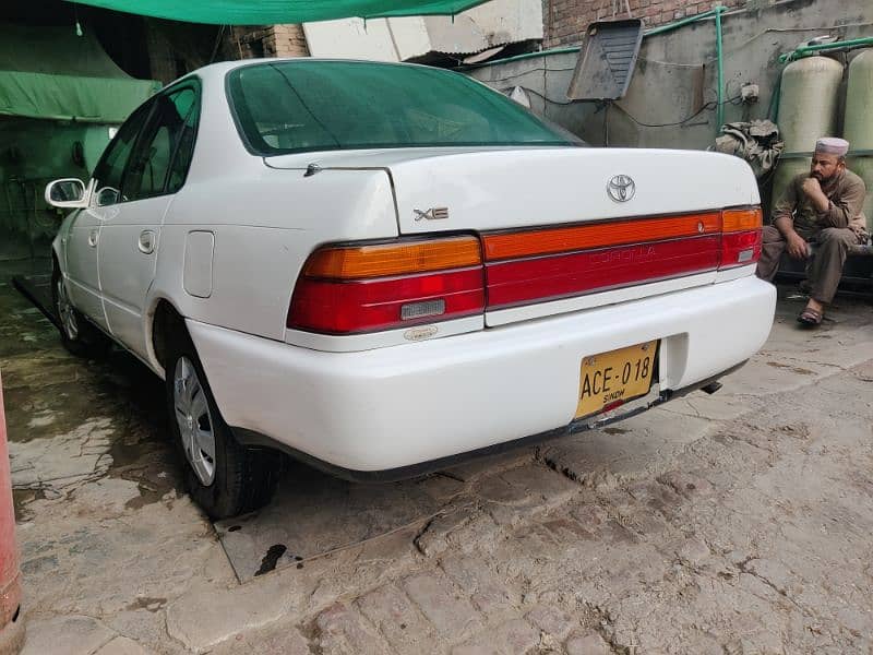 Toyota Corolla XE 1999 10