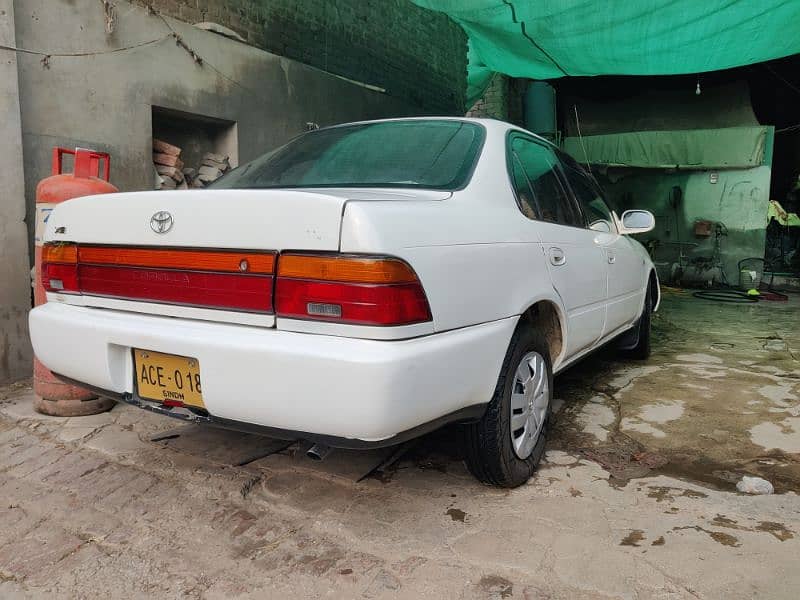 Toyota Corolla XE 1999 17