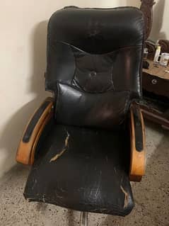 Office chair 0