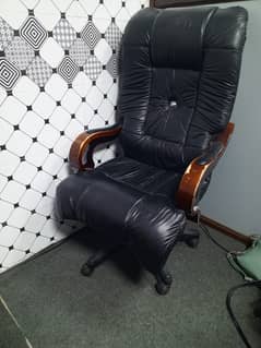 OFFICE FURNITURE ( CHAIRS,TABLE,ETC)