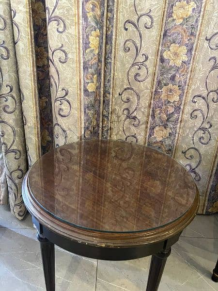 2 solid wood chairs with round table 2