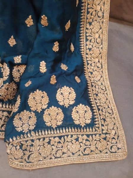 a beautiful saree for sale in excellent condition only one time used 4