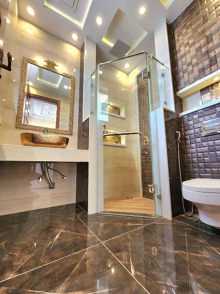 Glass shower cabins / shower cabins / shower doors 6