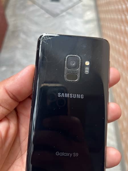 Samsung S 9 4/64 used condition 8/10 8