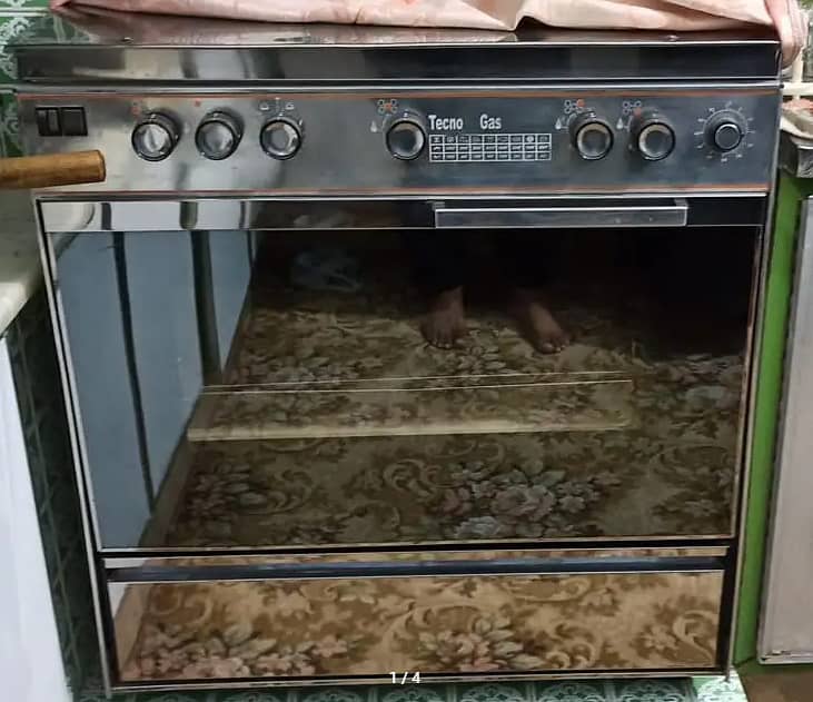 Pre-Loved Gas Oven: Bake Your Way to Deliciousness! 1