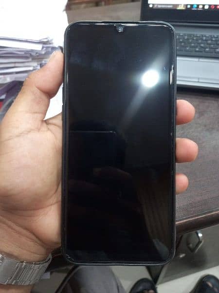 Realme mobile 4/64 in lush condition urgent selling 2