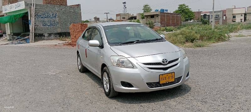 Toyota Belta 2006 r 2011 1