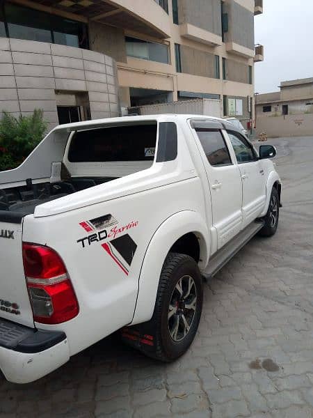 Toyota Hilux 2016 5