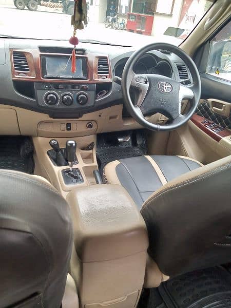 Toyota Hilux 2016 18