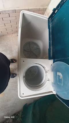 Haier HWM120-bs 12 kg Semi Auto washing machine