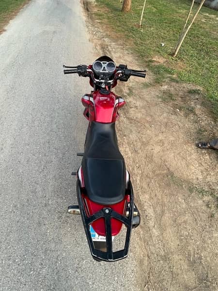 Honda CB 150f 8