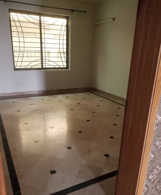 Neat and clean ground portion for rent 2
