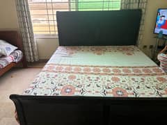 Double(queen size)Bed set/dressing/side table/ Furniture
