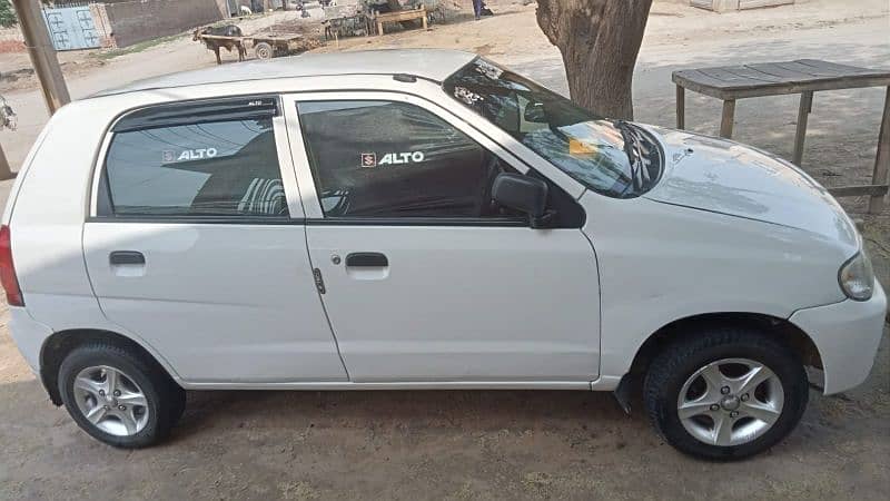 Suzuki Alto 2012 1