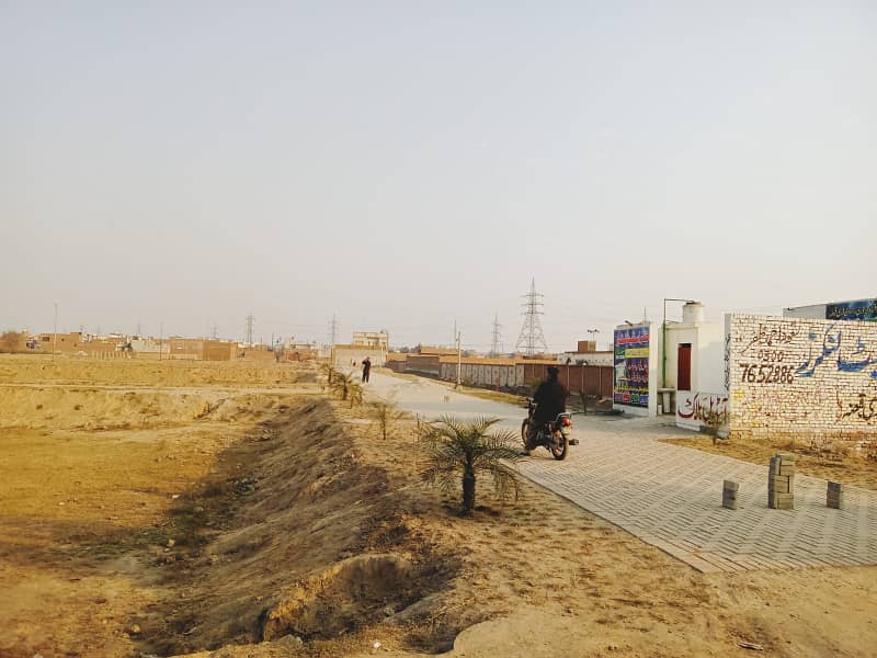 3 marla plot for sale in ideal town sargodha road faisalabad 2