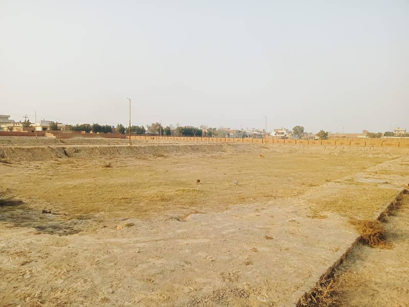 3 marla plot for sale in ideal town sargodha road faisalabad 4