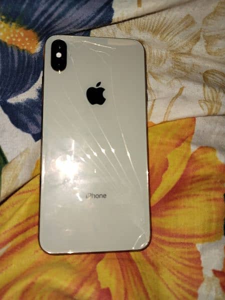 iphone XS Max 4