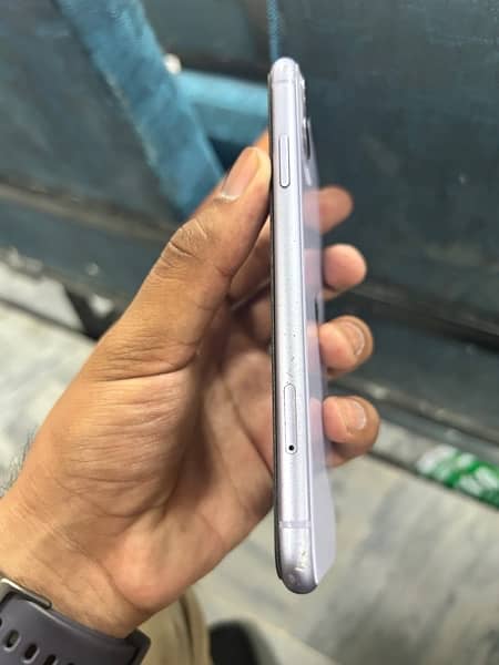 Iphone 11 Non pta 64Gb 10