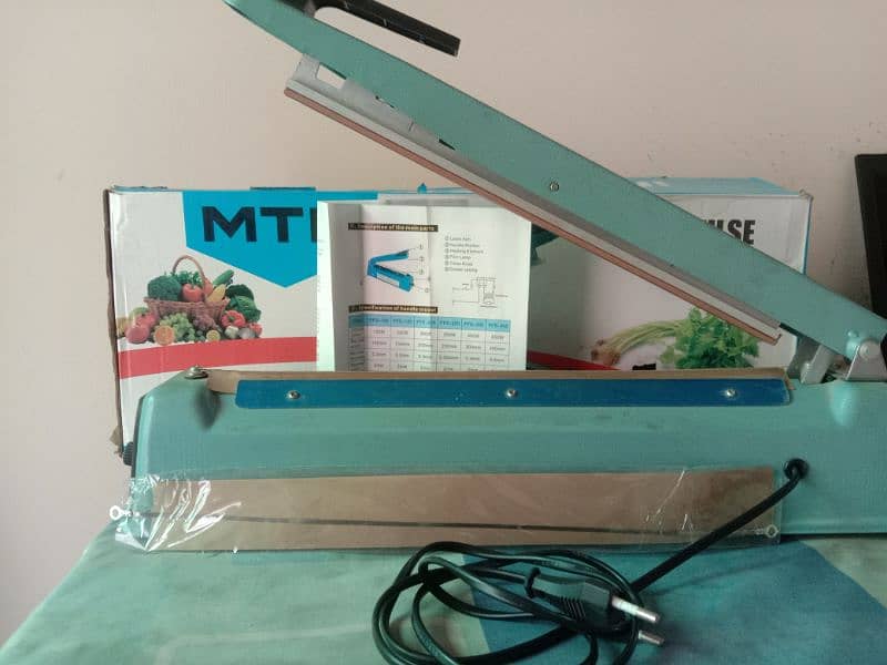 plastic sealing machine 1