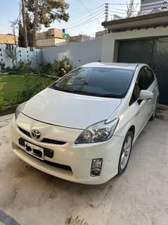 Toyota Prius 2009 1800cc Pearl White 2014 Islamabad Registered
