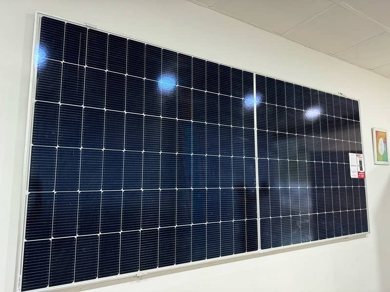 590w solar panal 2