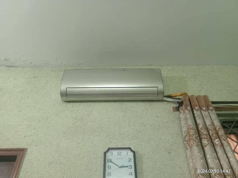 Gree Inverter Split AC with outdoor 0