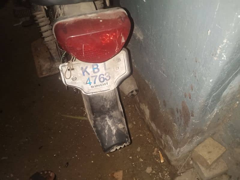 bike Mein Koi Kam Nahin Hai condition saaf Sutri hai 1