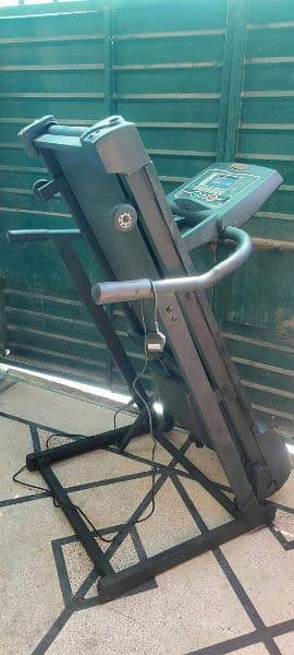 Green master treadmill auto incline 2hp motor 5