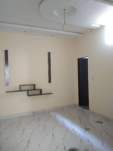 newly house for sale in,Gulshan Iqbal park ki back side room washroom 10