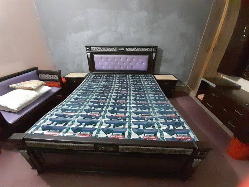 Bed Set For Sale . Good Wooden Used 0
