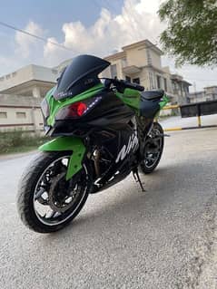 KAWASAKI NINJA ZX300 DEVIL EYES