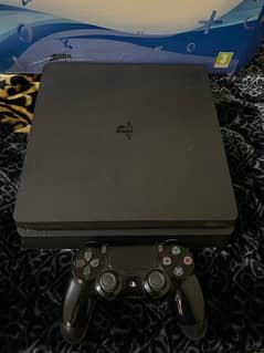PS4 Slim 500gb 10/10 Seal pack with Original sony Dualshock Controller