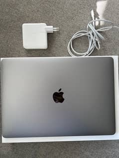 Macbook Pro M3 8Gb, 509Gb SSD
