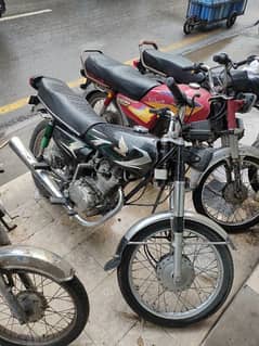 Honda CG 125 Black 2015 Model exchange possible 0