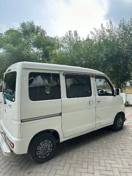 Daihatsu Hijet 2011 15