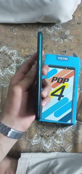 tecno pop  4 ram 2 rom 32 only box  spker ki awaz pati hn 03211165562 4