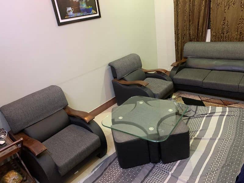 FULL SOFA SET 5 SEATER WITH TABLE NEW CONDITION HAIN 4