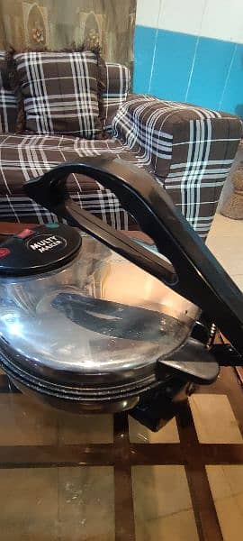 ROTI MAKER FROM UAE 7