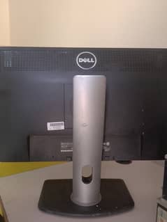Dell LCD Monitor 24 inches Fresh Piece Condition 10/10