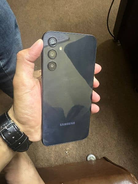 Samsung A24 8/128 0