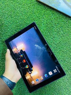 Arrows tablet 10inch screen lush condition 3/32Gb