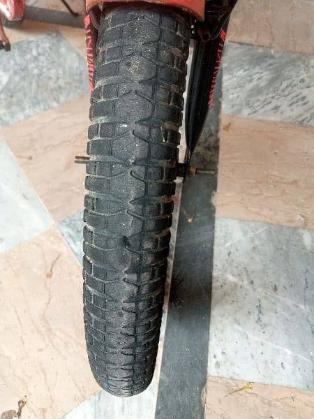 IMPOTED FRAME / 20INCH / 12- SPRINGS /GOOD CONDITION 18