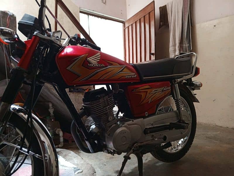 Honda 125 New condition 1