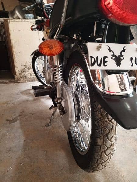 Honda 125 New condition 12