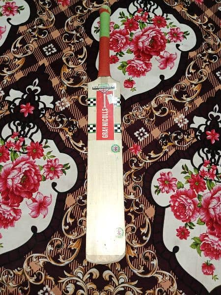 Gray Nicolls 4