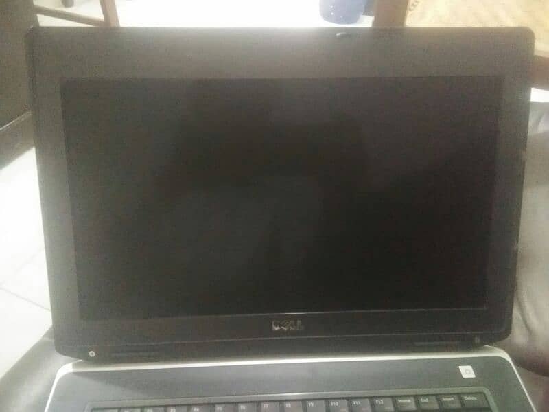 DELL LATITUDE E6430 core i5 3rd generation 6GB RAM  128SSD 320hdd 3