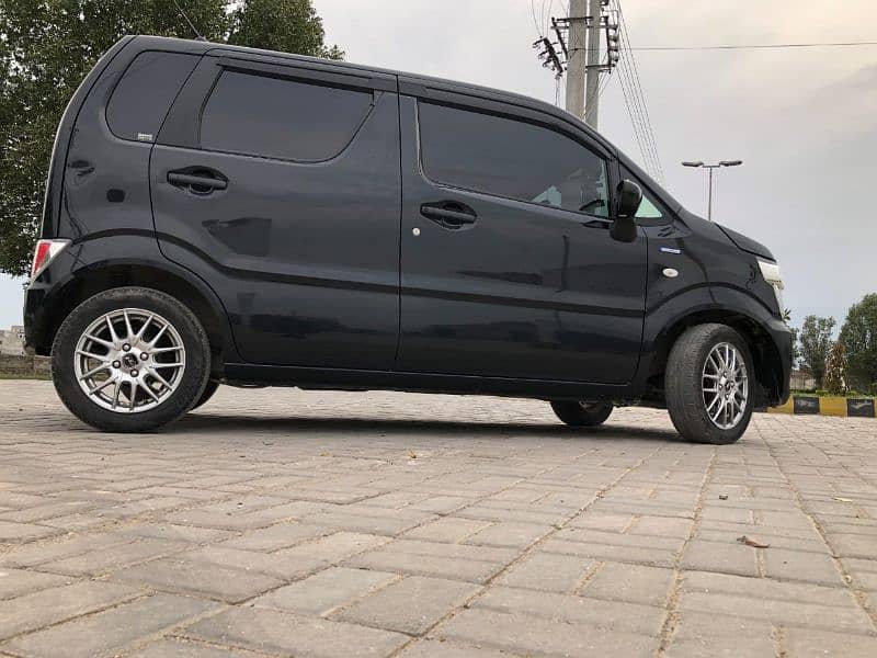 Suzuki Wagon R 2017 4