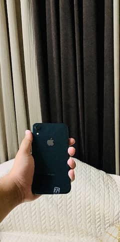 IPHONE XR 64gb brand new condition